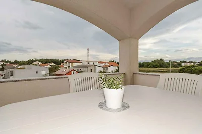 Ferienwohnung mit Klimaanlage und Balkon