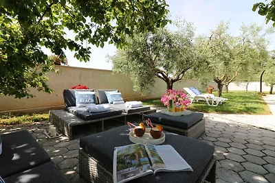 Bungalow mit Aussenpool und Klimaanlage