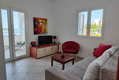 Ferienwohnung mit Balkon und Meerblick