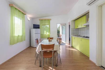 Vakantiehuis Ontspannende vakantie Radetici