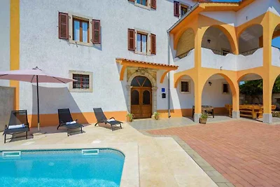 Ferienhaus mit Privatpool und Sauna