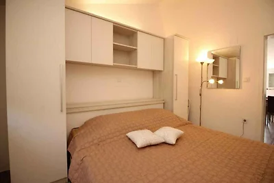 Ferienwohnung mit Balkon und Klimaanlage