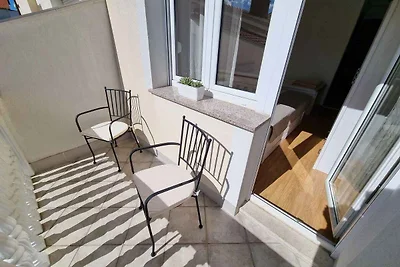 Ferienwohnung mit Balkon und Klimaanlage