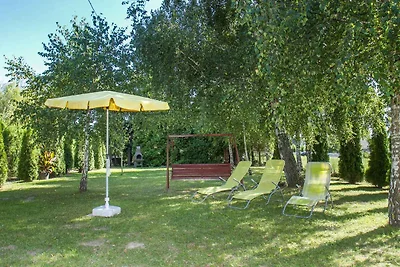 Ferienhaus mit einem grossen Garten