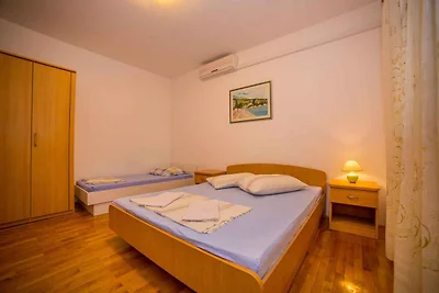 Ferienwohnung mit Aussenpool in Strandnähe