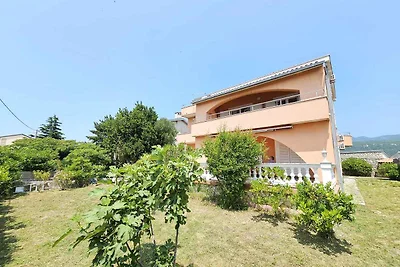 Ferienwohnung mit Terrasse und Klima