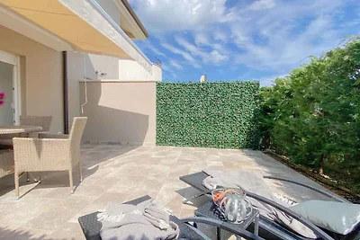 Ferienwohnung mit Terrasse und Klimaanlage