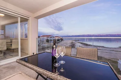 Ferienwohnung mit Klimaanlage und Meerblick