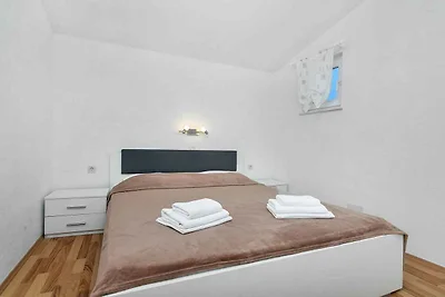 Ferienwohnung am Meer mit Balkon