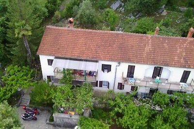 Ferienhaus mit Garten und Meerblick