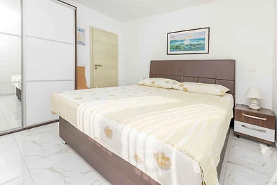 Ferienwohnung mit Klimaanlage und Meerblick
