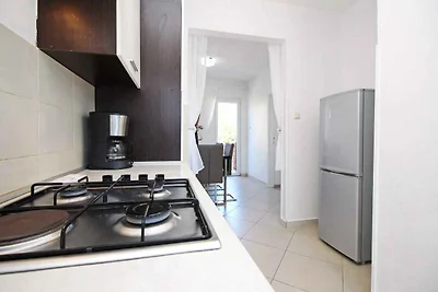 Ferienwohnung mit Balkon, Klimaanlage und