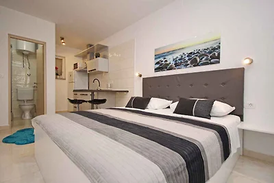 Ferienwohnung mit Terrasse und Klimaanlage