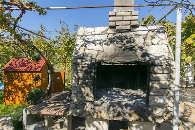 Ferienwohnung mit Balkon und Grill