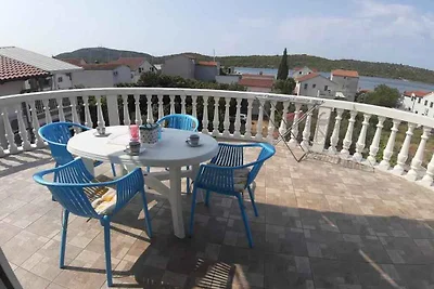 Ferienwohnung mit Terrasse und Klimaanlage