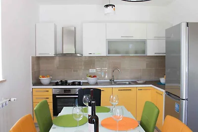 Ferienhaus mit Aussenpool und Grill