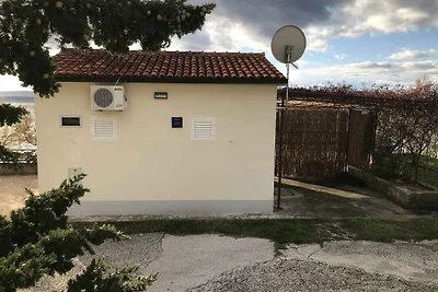 Studio mit Klimaanlage und Terrasse, direkt a