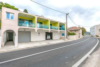 Ferienwohnung mit Balkon, im Zentrum