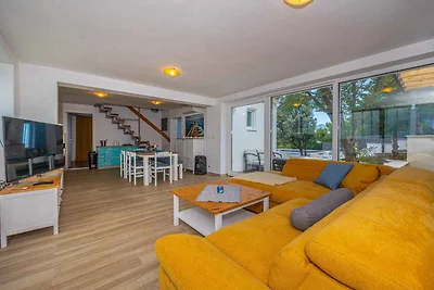 Villa komfortabel eingerichtet mit Pool