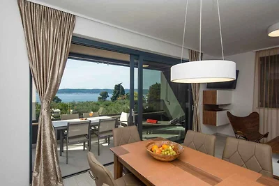 Ferienwohnung mit Pool und Klimaanlage