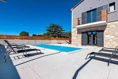 Villa mit Pool