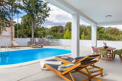 Villa mit Privatpool