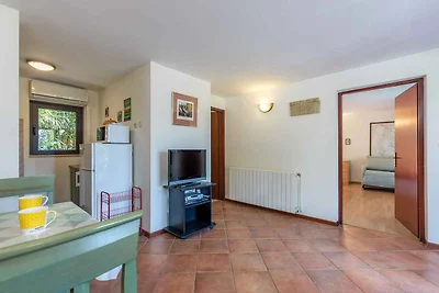 Ferienwohnung Rubesa Ruhig am Meer, umgeben v