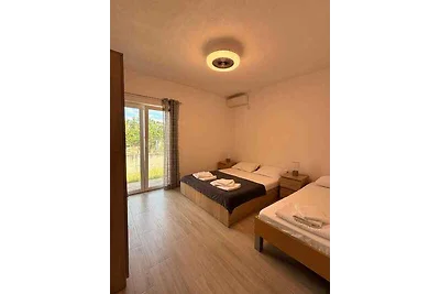 Ferienwohnung Apartment Nikola 3+1