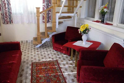 Ferienhaus mit Aussenpool und Klimaanlage