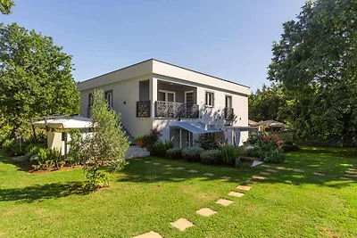 Villa Vier Eichen – Ein ruhiger Rückzugsort i