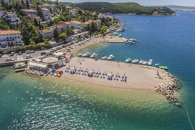Appartamento Vacanza con famiglia Jadranovo