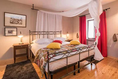 Villa mit Pool und Sauna