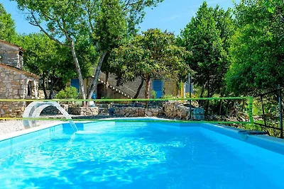 Ferienhaus Boris -kuća za odmor sa bazenom