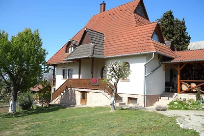 Ferienwohnung mit Kinderspielplatz und Pool