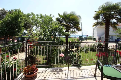 Ferienwohnung 100 m von Strand