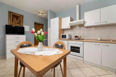 Ferienwohnung mit Balkon und Klimaanlage