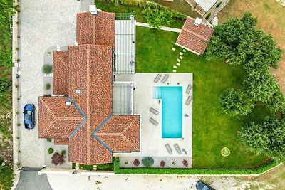 Villa mit Pool, Klimaanlage