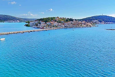 Holiday flat family holiday Lokva Rogoznica