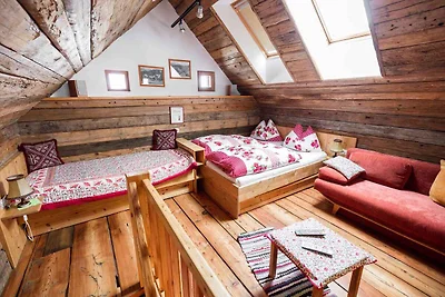Hütte mit Panorama-Gartensauna