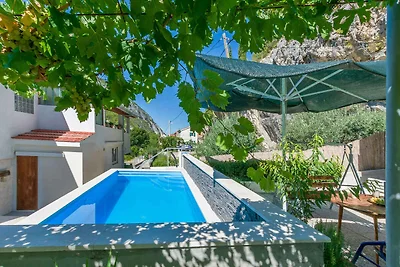 Ferienhaus mit Pool