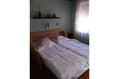 Ferienhaus in Balatonnähe mit Garten und