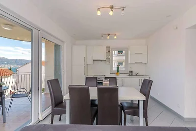 Ferienwohnung mit Klimaanlage und Blick auf d