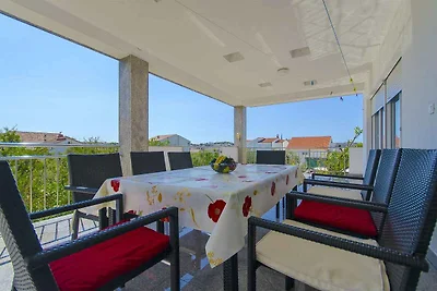 Ferienwohnung mit Klimaanlage und Terrasse