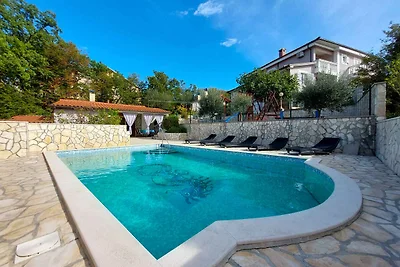 Ferienwohnung mit Balkon und Pool