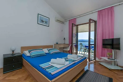 Ferienwohnung mit Balkon und Grill