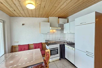 Ferienwohnung mit Balkon, 150 m vom Meer