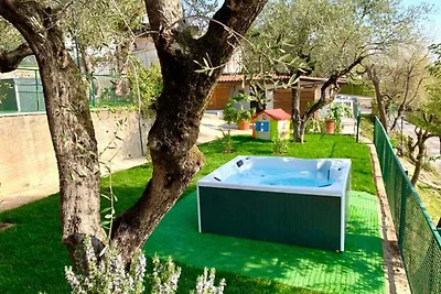 Mobilehome mit Terrasse mit Seeblick, Pool un