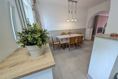 Ferienwohnung mit Terrasse, Klimaanlage und