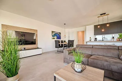 Ferienwohnung mit Meerblick und Pool