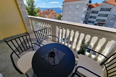 Studio mit Klimaanlage und Balkon